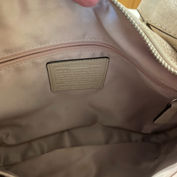 COACH Kristin pebbled leather purse - Picture 5 of 11